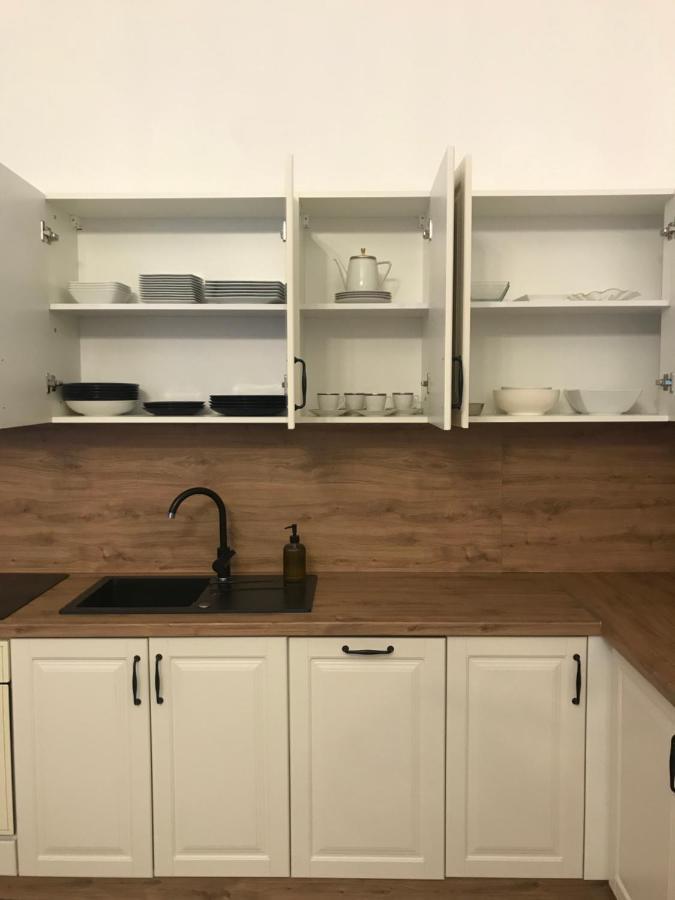 Apartament Mickiewicza - Pkp Station แชมิตช์ ภายนอก รูปภาพ